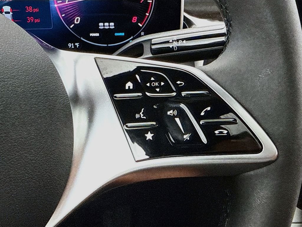 New 2027 Graphite Grey Metallic Mercedes-Benz GLC 300 image 13
