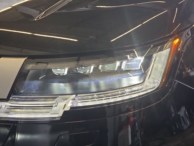 New 2026 Santorini Black Land Rover Autobiography 7 Passenger image 21
