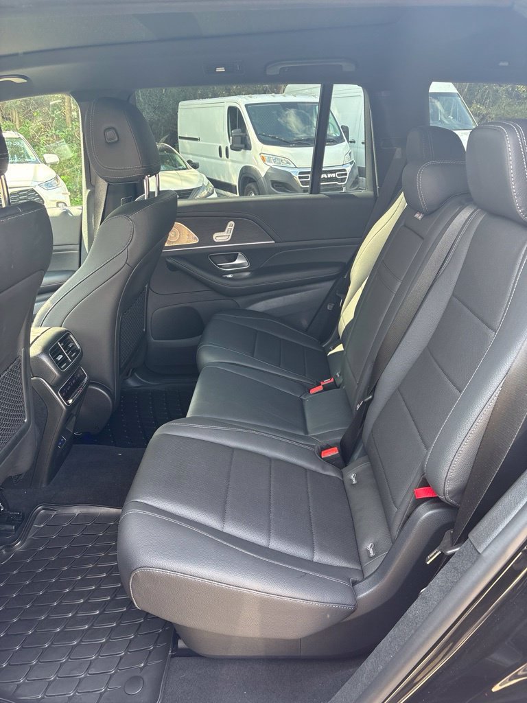 Used 2026 Black Mercedes-Benz GLS 450 image 10