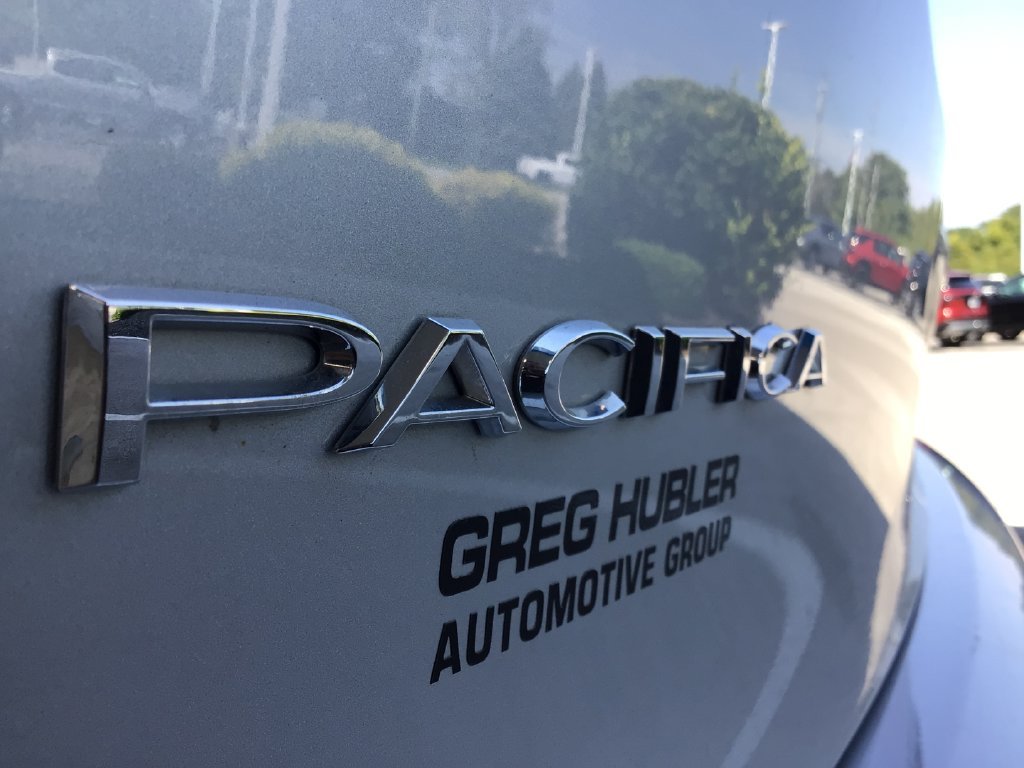 Used 2024 Silver Chrysler Touring L image 15