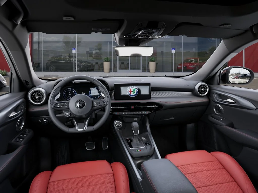 New 2026 Milano White Exterior Paint Alfa Romeo Base image 14