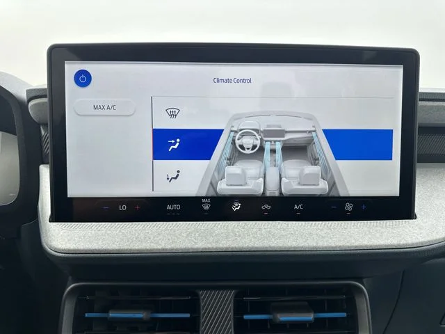 New 2026 Oxford White Ford XLT image 18