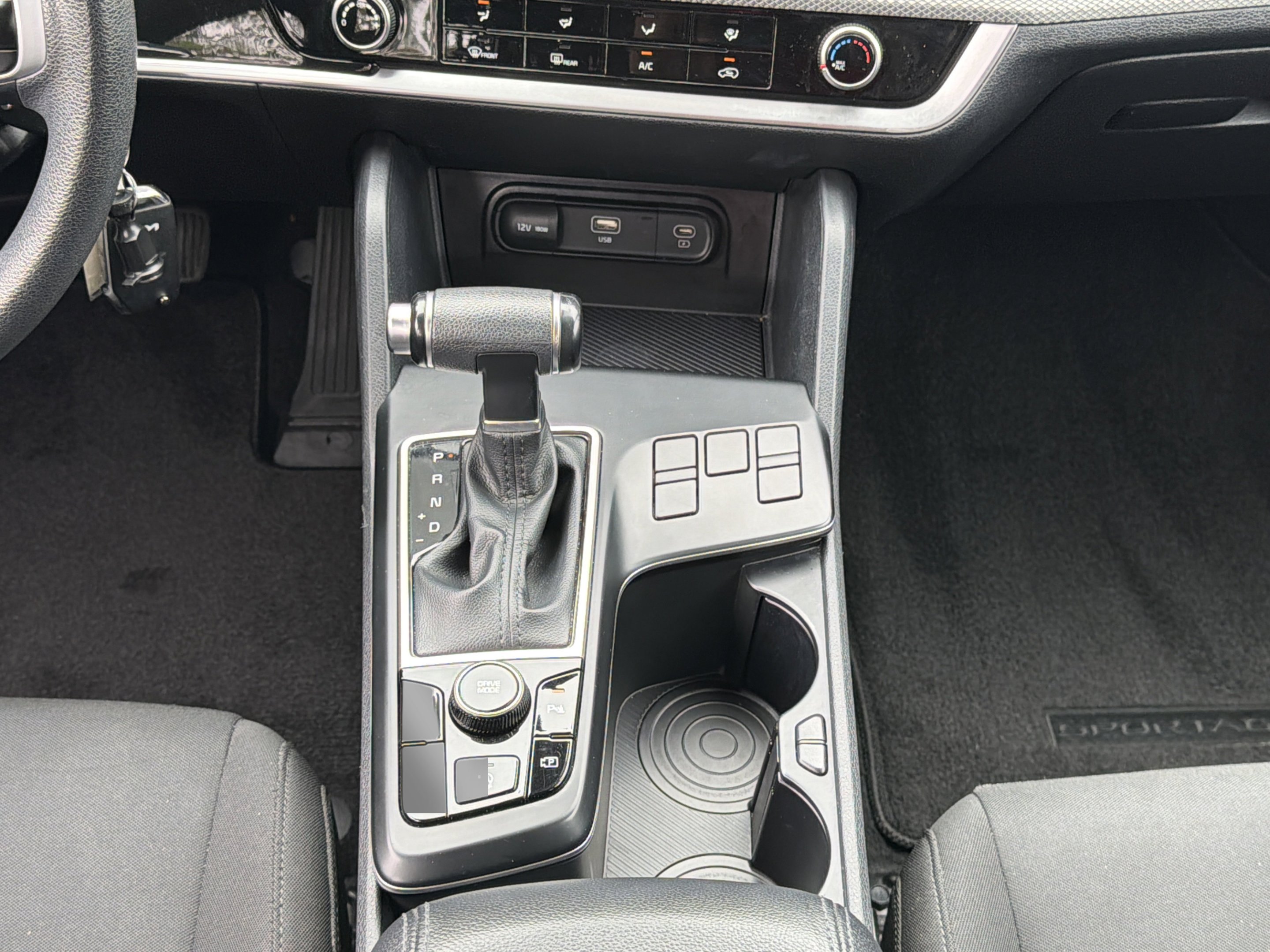 Used 2023 Gravity Gray Kia LX image 11