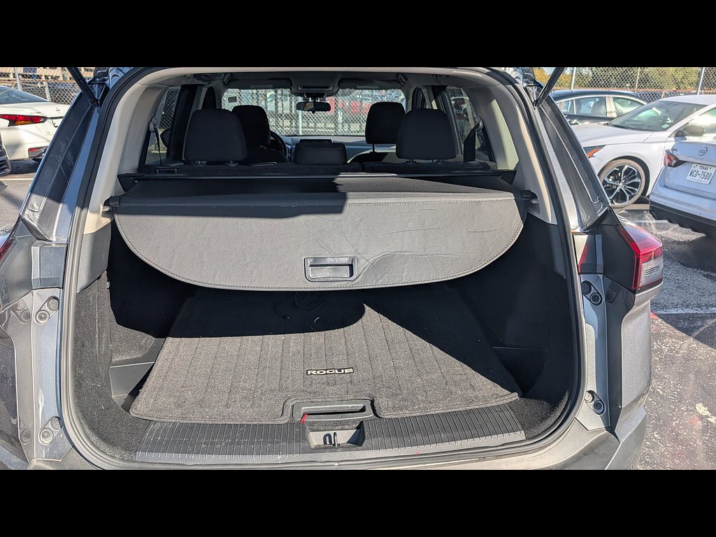 Used 2023 Gun Metallic Nissan S image 7