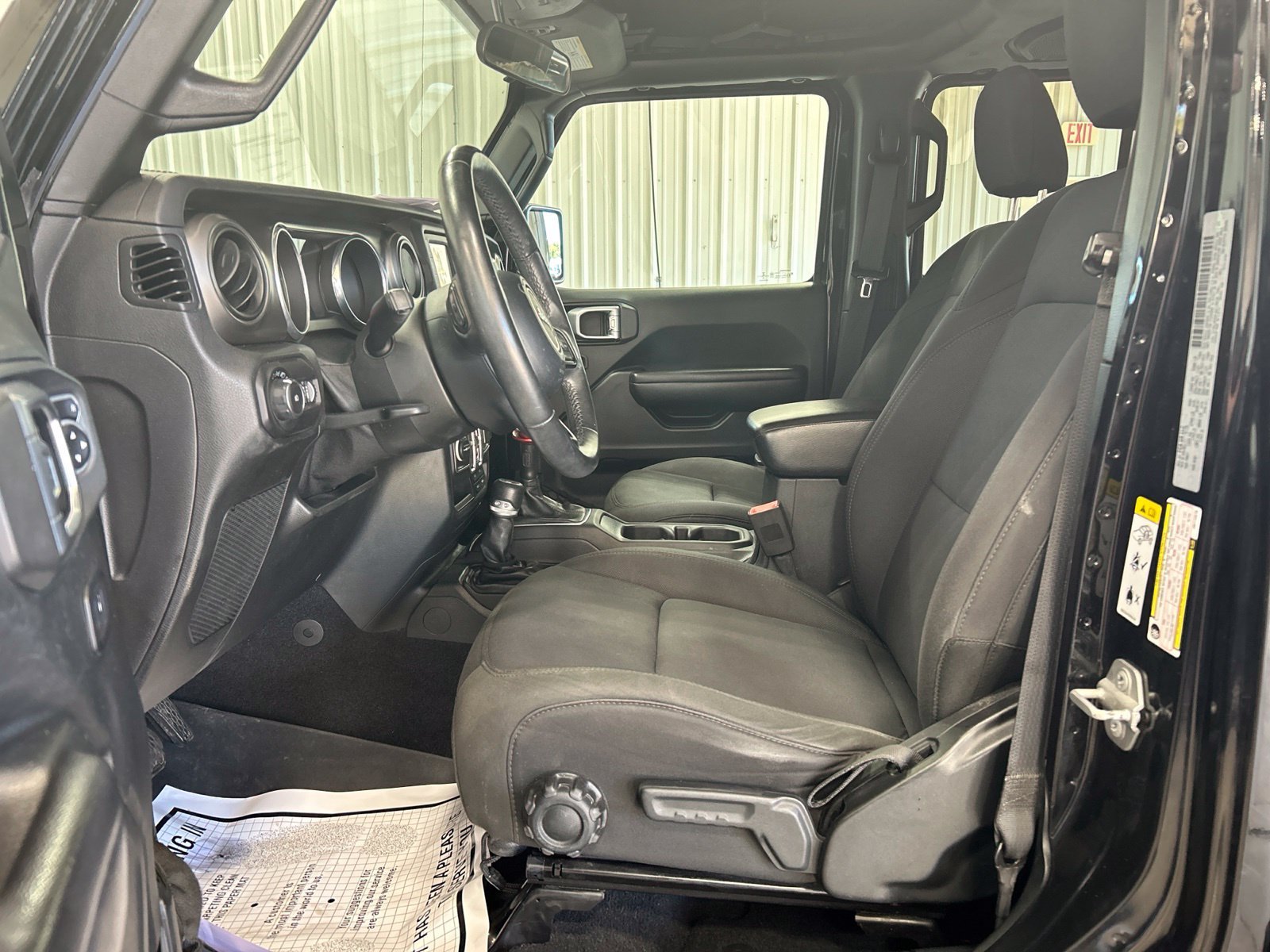 Used 2018 Black Jeep Unlimited Sport S image 17
