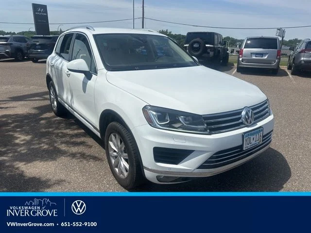 2016 Volkswagen Touareg V6 Sport w/Technology's photo