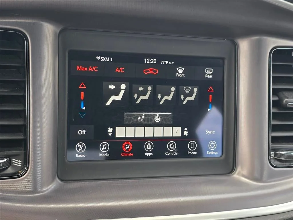 Used 2022 Black Dodge SXT image 20