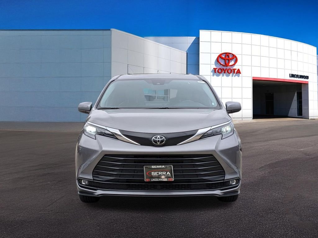 Used 2026  Toyota XLE image 4