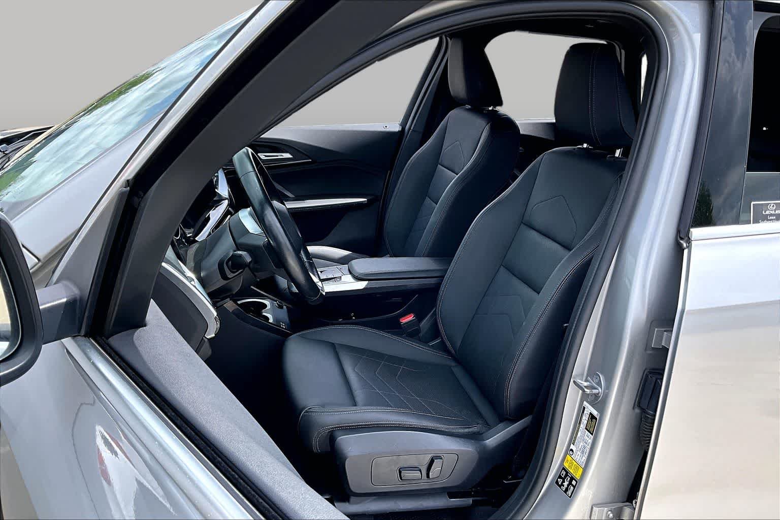 Used 2023 Space Silver Metallic BMW xDrive28i image 7