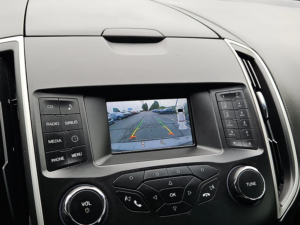 Used 2017 Magnetic Ford SEL image 27