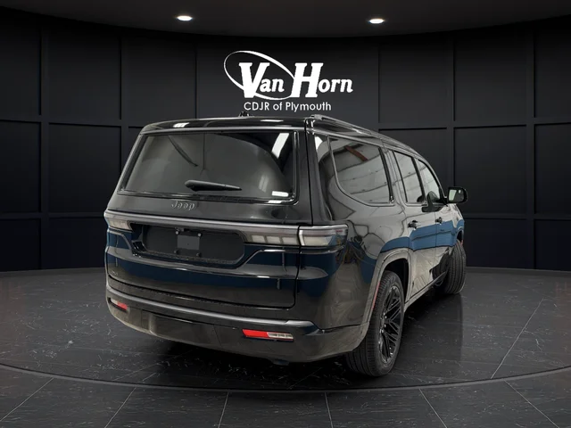 New 2026 High Gloss Black Exterior Paint Jeep Limited Reserve image 7