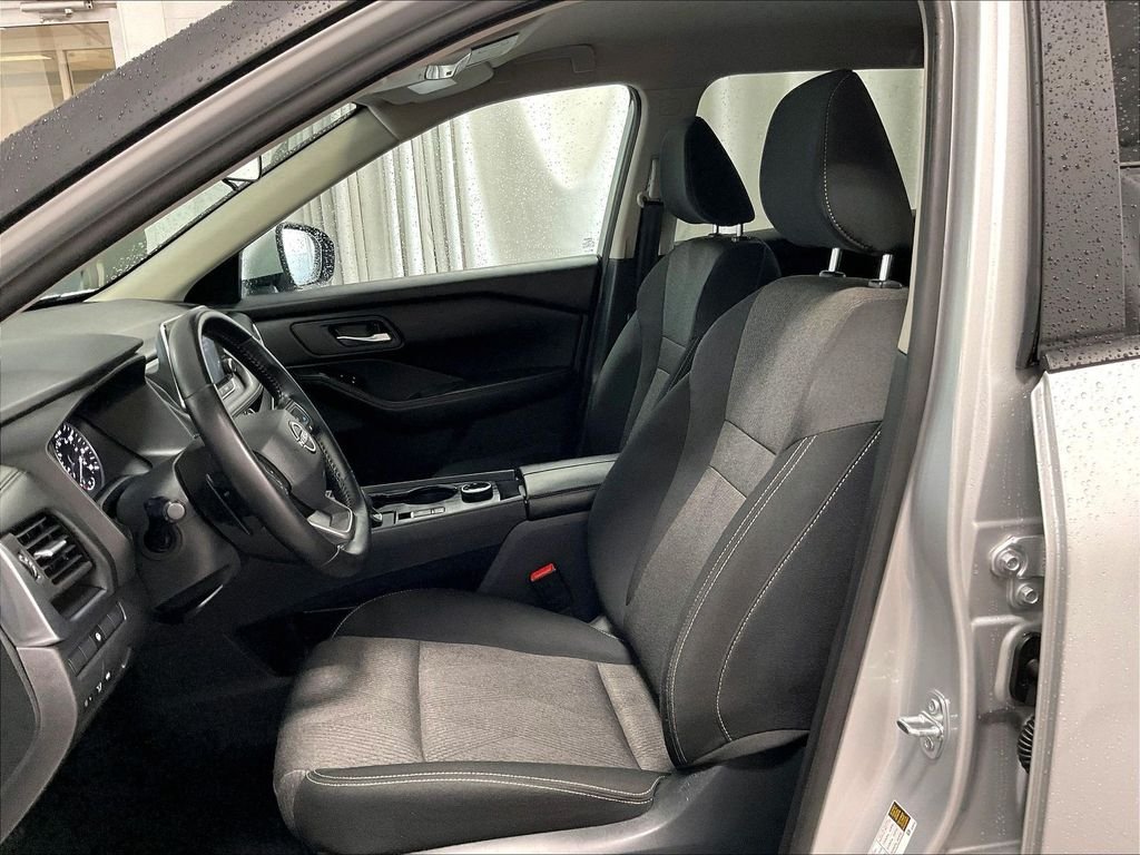 Used 2025 Silver Nissan SV image 10