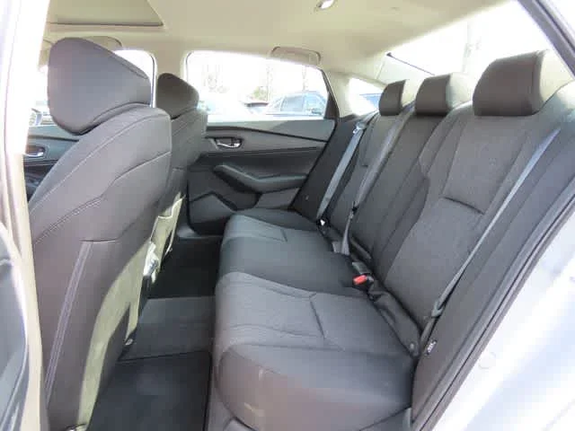 2025 Honda Accord SE - Photo 12