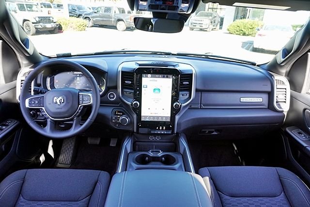 New 2026 Bright White Clear-Coat Exterior Paint RAM Big Horn Night Edition image 25