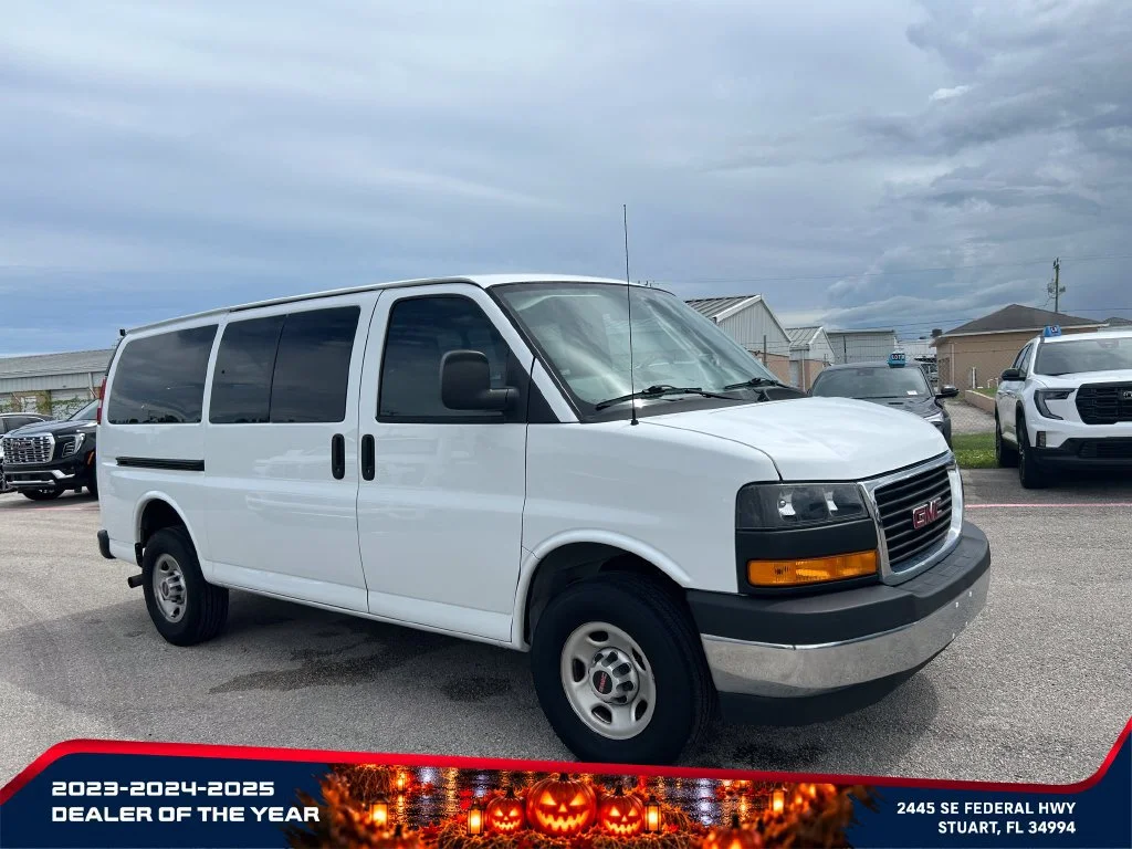 Used 2023 SUMMIT WHITE GMC RWD 2500 Regular Wheelbase Work Van image 2