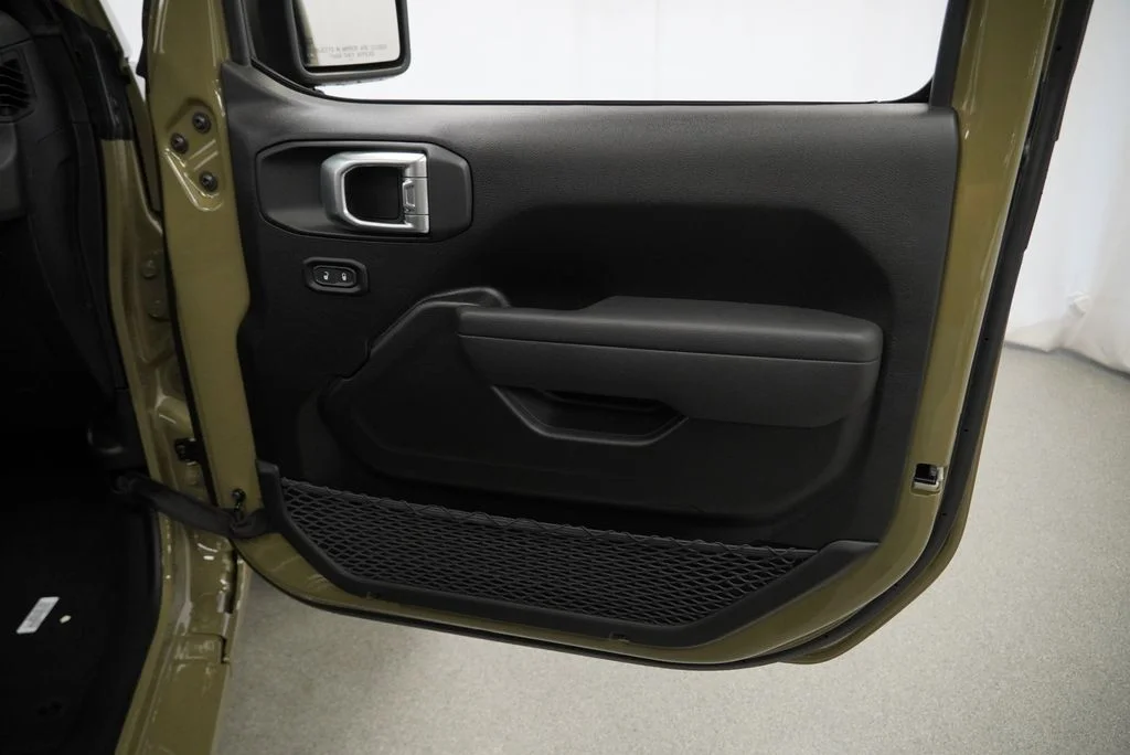 New 2027 41 Paint Jeep Sport image 33