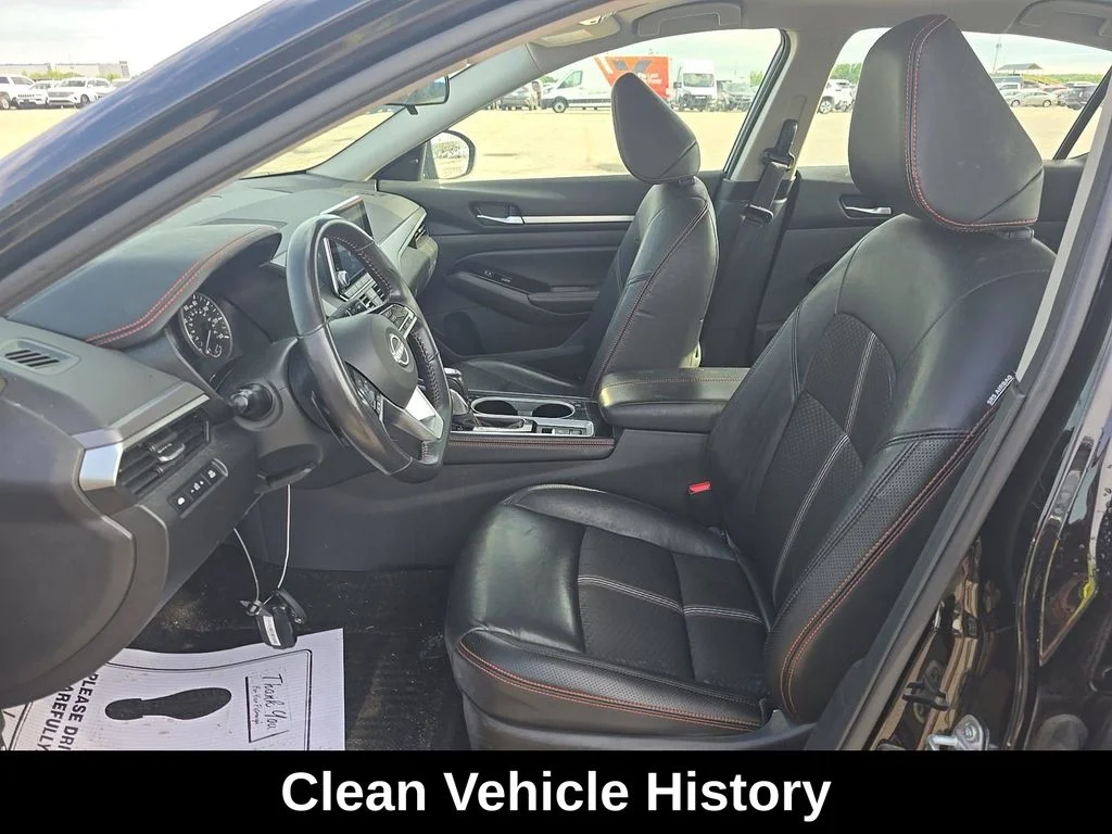 Used 2024 Black Nissan 2.5 SR image 6