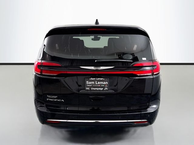 Used 2025 Black Chrysler Select image 6