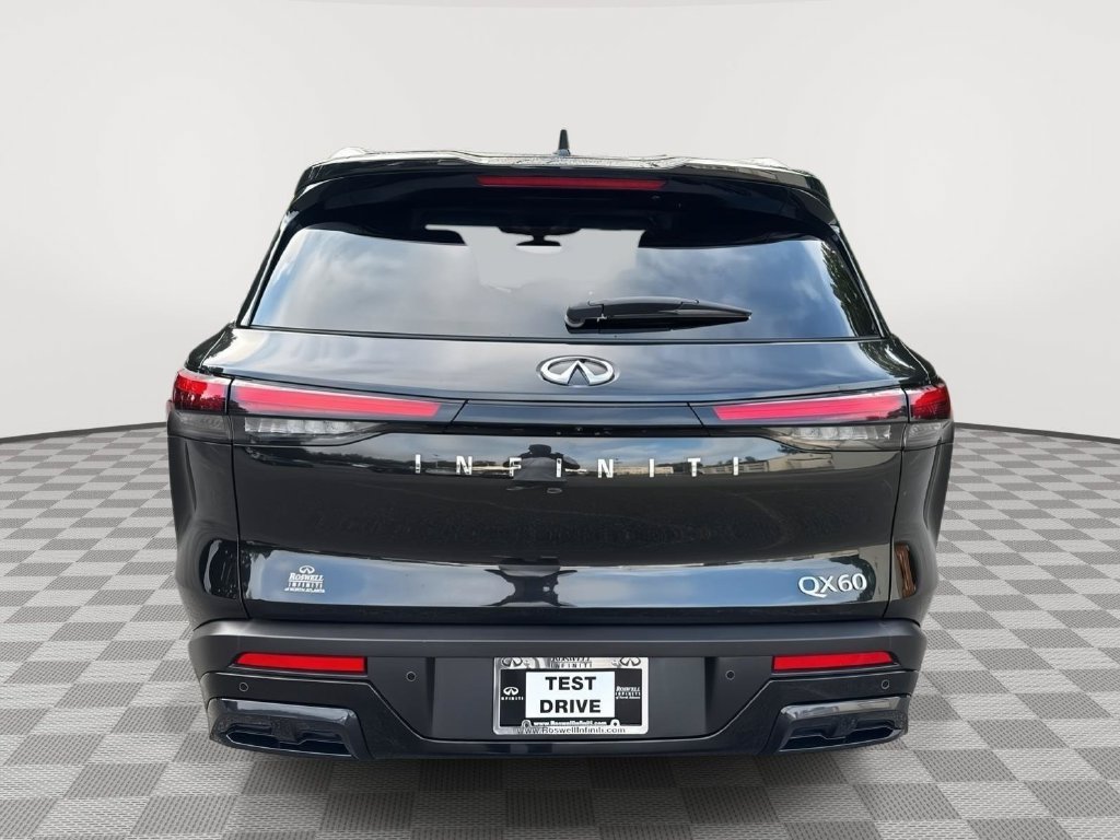 Used 2025 Black INFINITI LUXE image 7