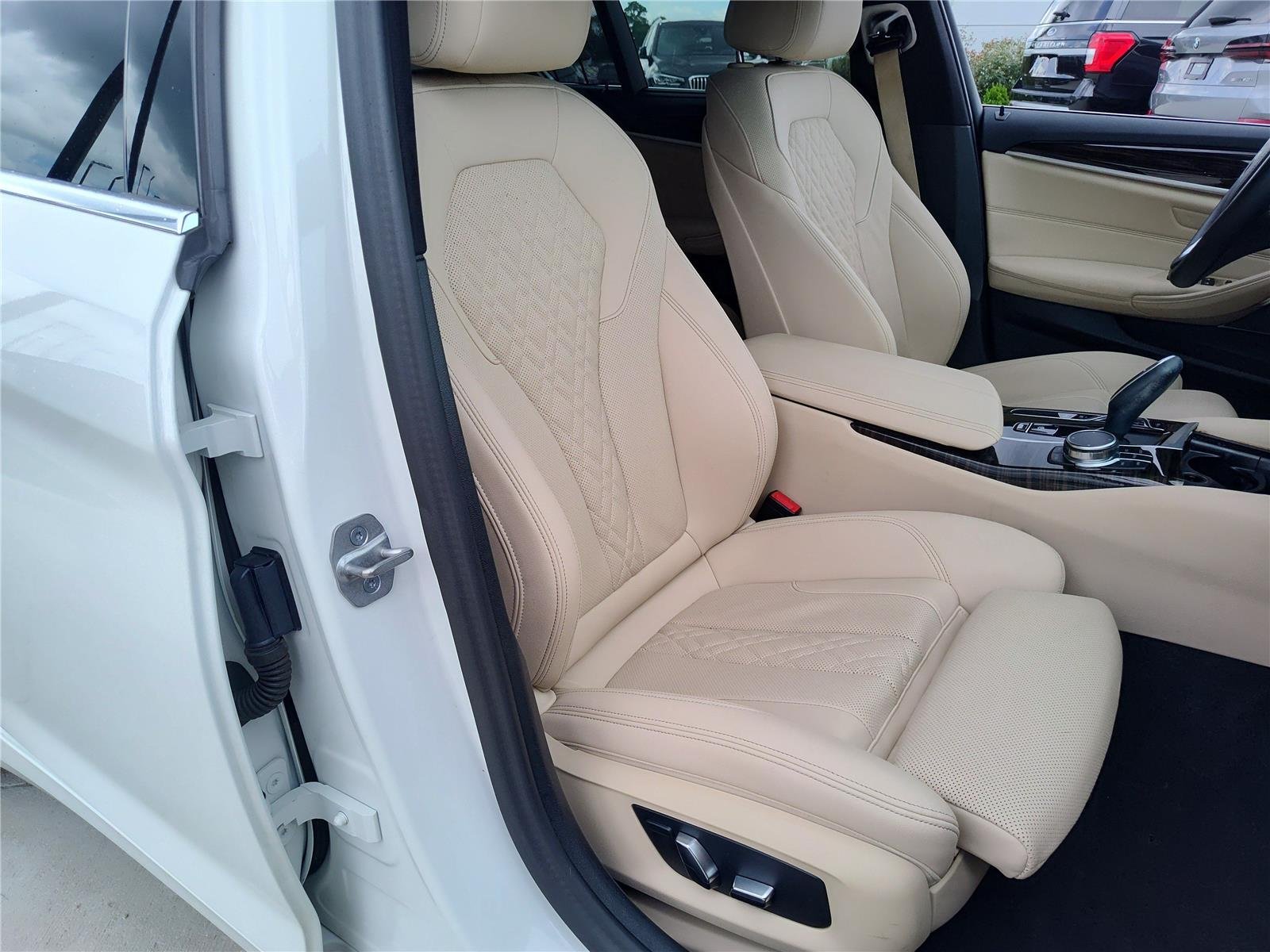 Certified Used 2023 Alpine White BMW 530e image 21