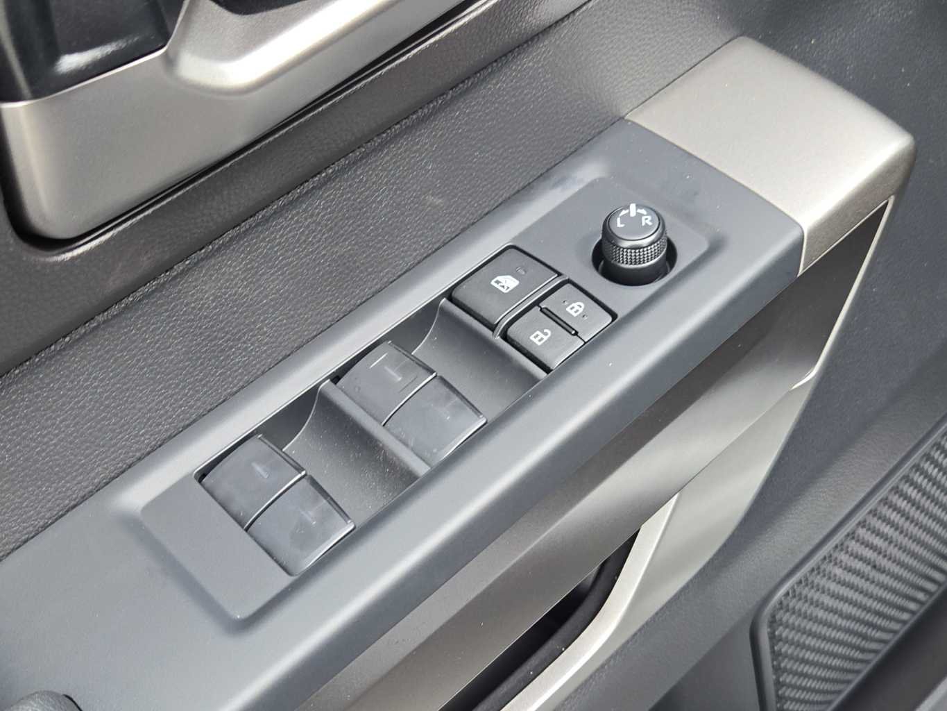 2026 Toyota Tundra SR5 - Photo 11