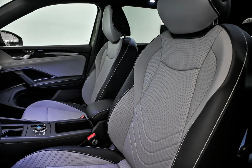 2026 Volkswagen Tiguan SE R-LINE BLACK - Photo 7