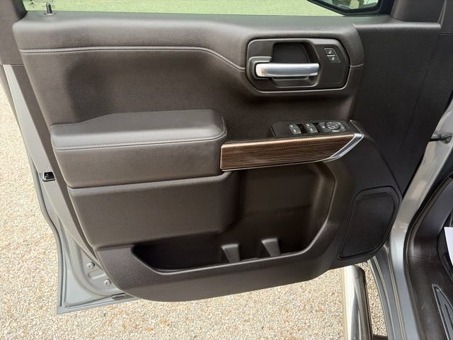 Used 2021 SATIN STEEL METALLIC Chevrolet LT image 10