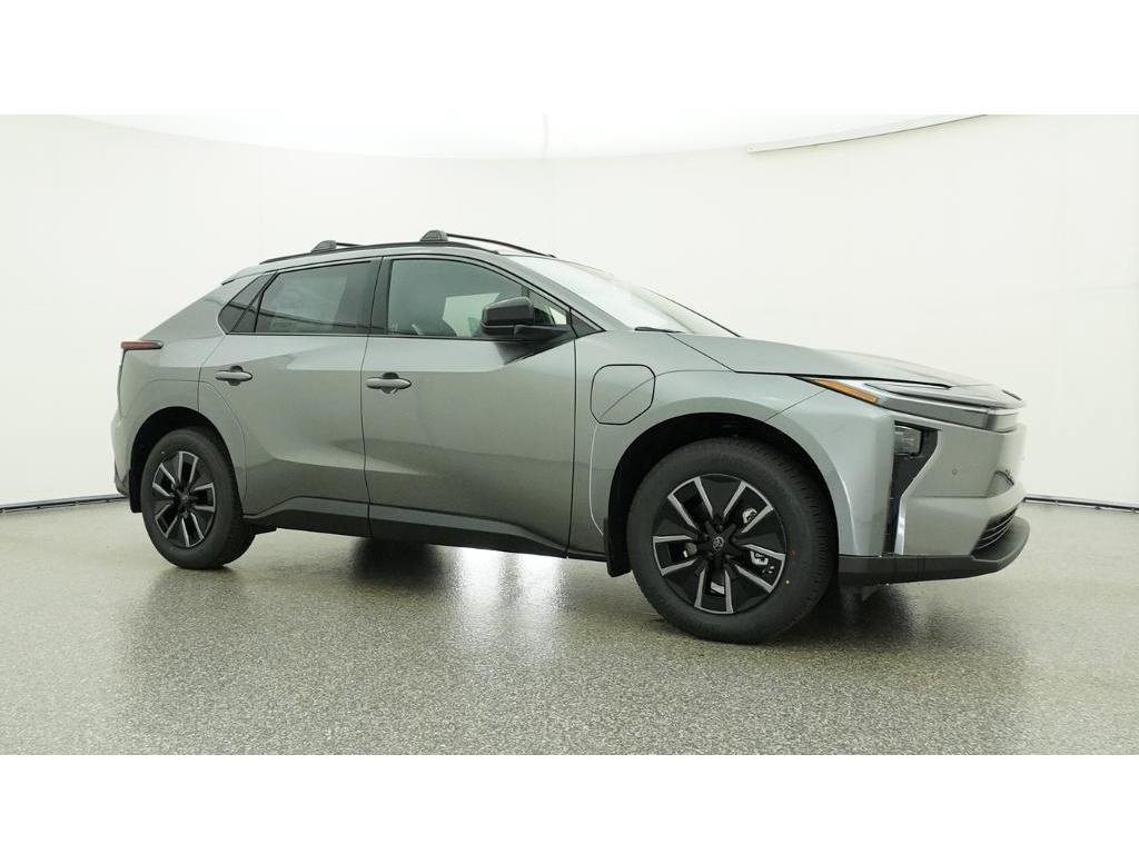 New 2026 Heavy Metal Toyota XLE image 28