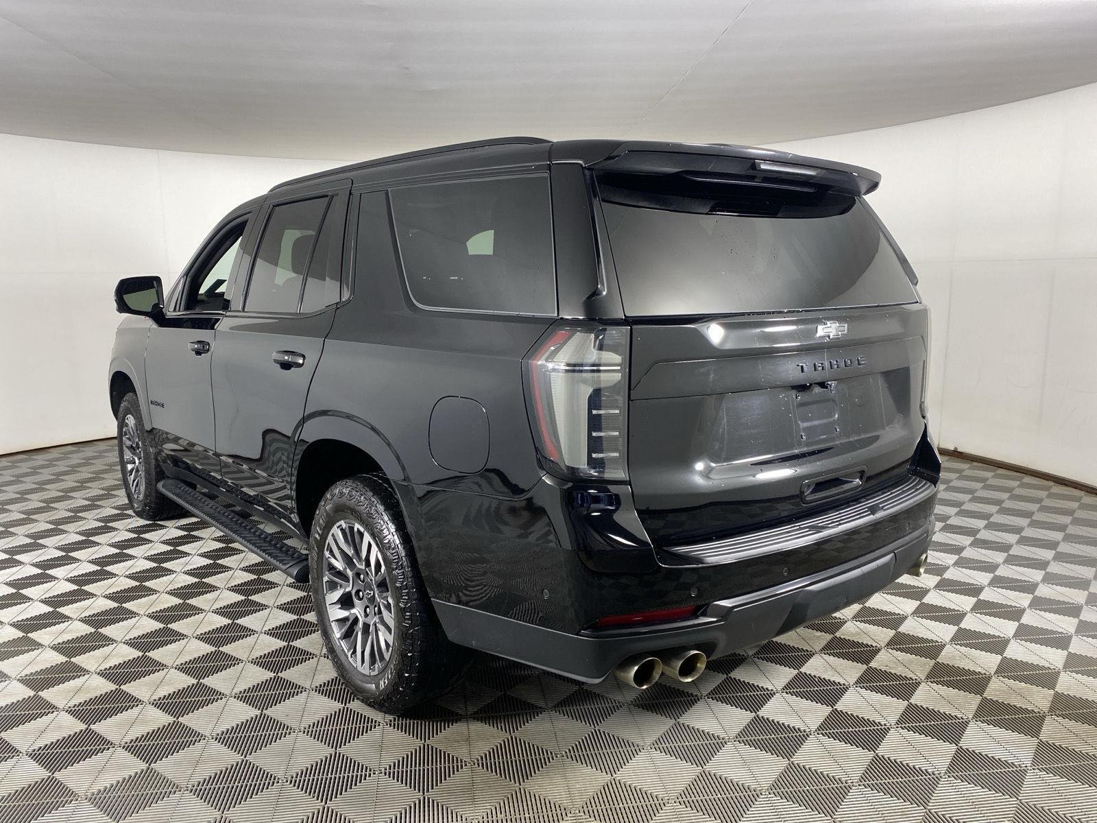 Used 2025 Black Chevrolet Z71 image 5