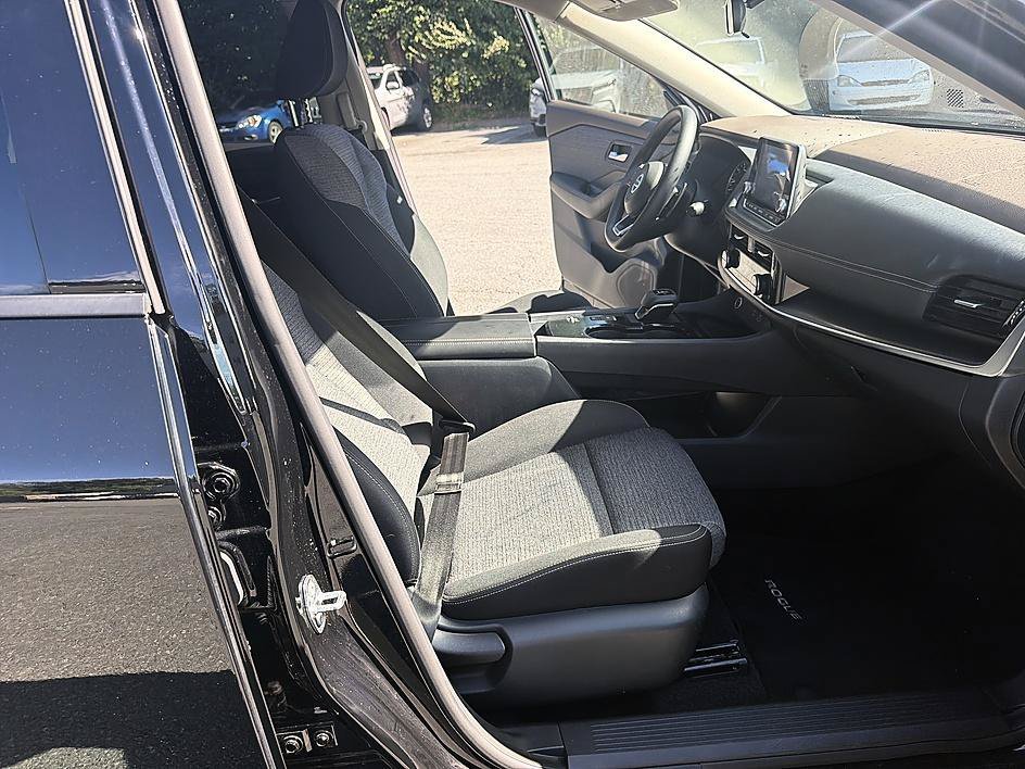 Used 2021 Black Nissan SV image 19