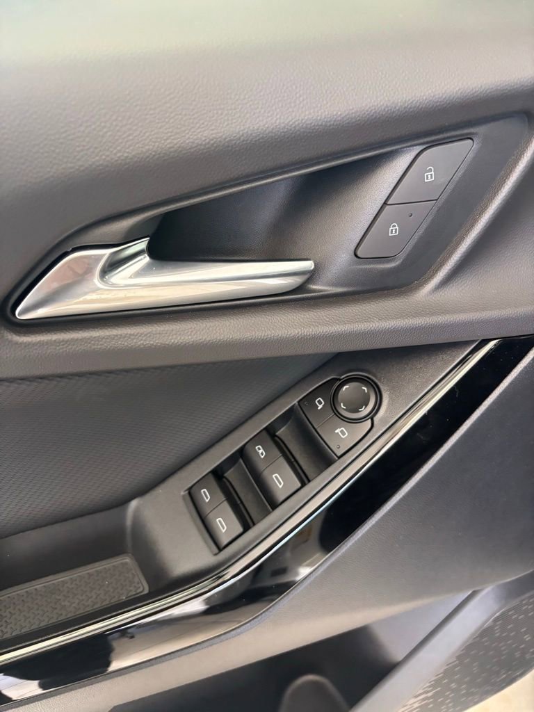 2026 Chevrolet Equinox LT - Photo 9