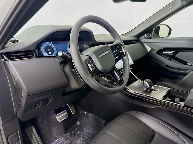 New 2026 Fuji White Land Rover Dynamic SE image 9