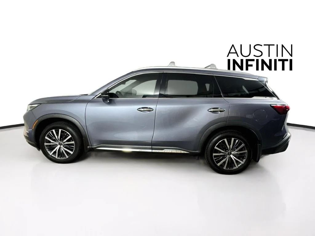 Certified Used 2023 Blue INFINITI Sensory image 6