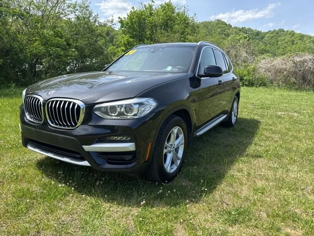 Used 2020 Black BMW xDrive30i image 4
