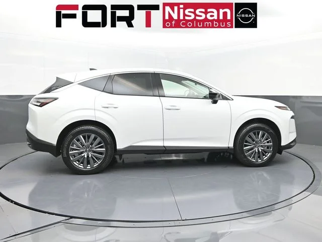 New 2026 Everest White Pearl TriCoat Nissan SL image 8