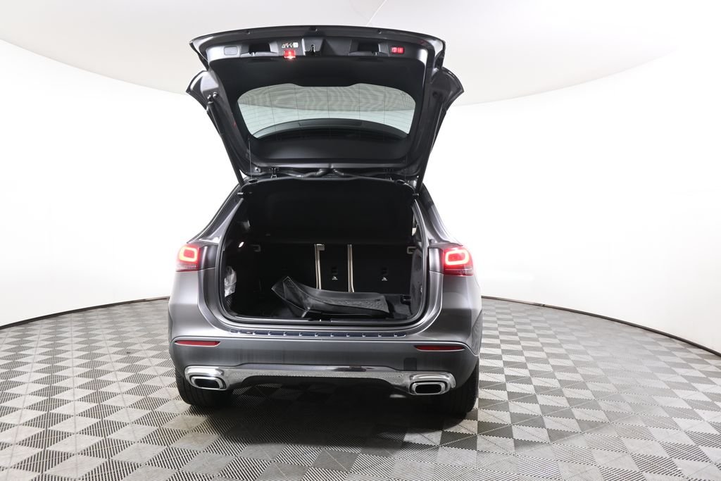 Used 2023 Mountain Gray Metallic Mercedes-Benz GLA 250 image 34