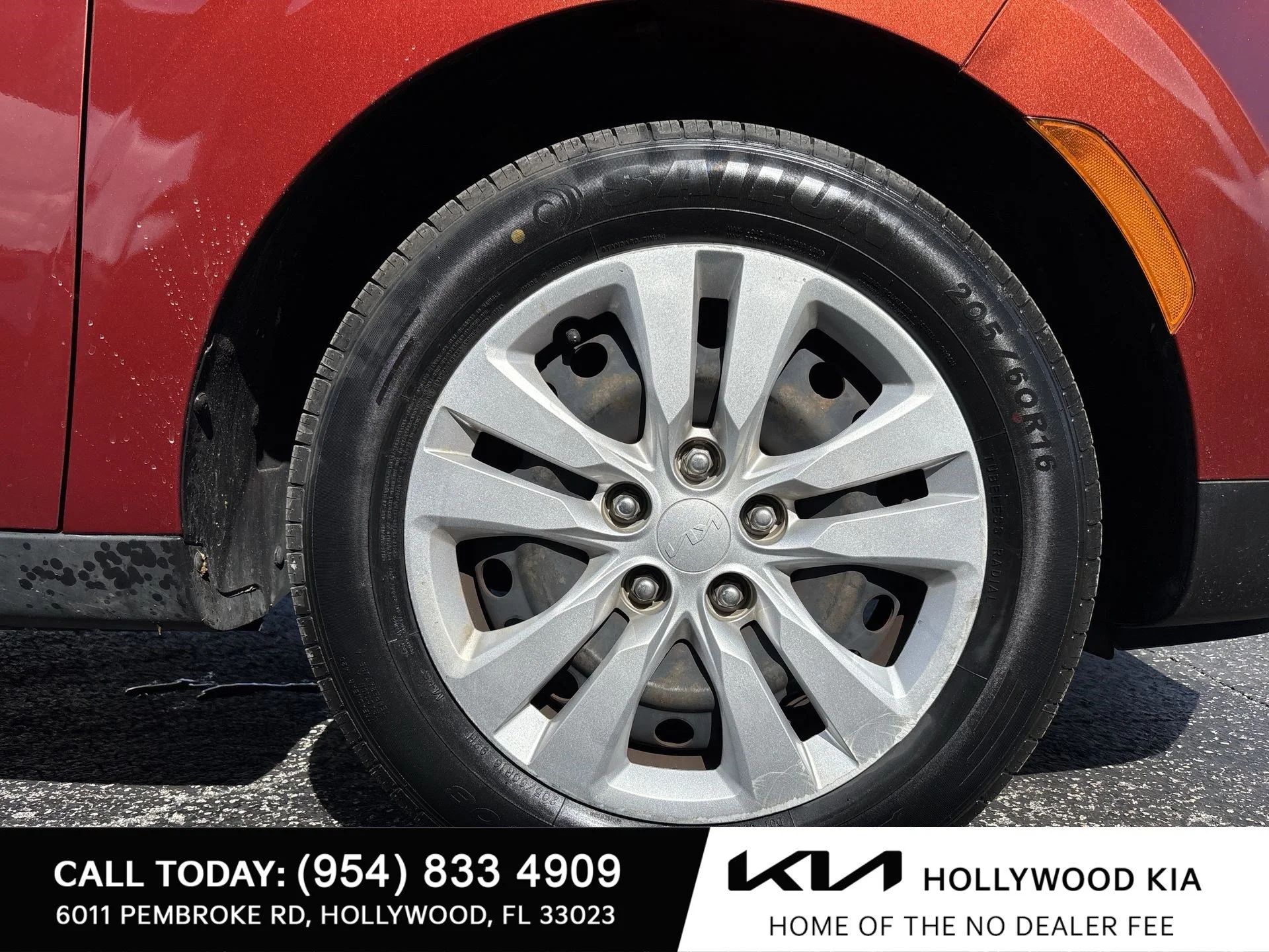 Used 2022 Mars Orange Kia LX image 17
