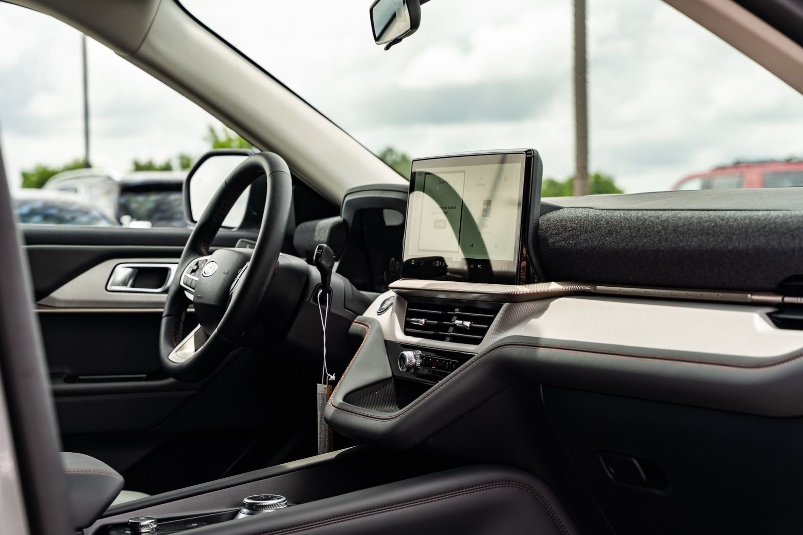 New 2026 Carbonized Gray Metallic Ford Active image 8