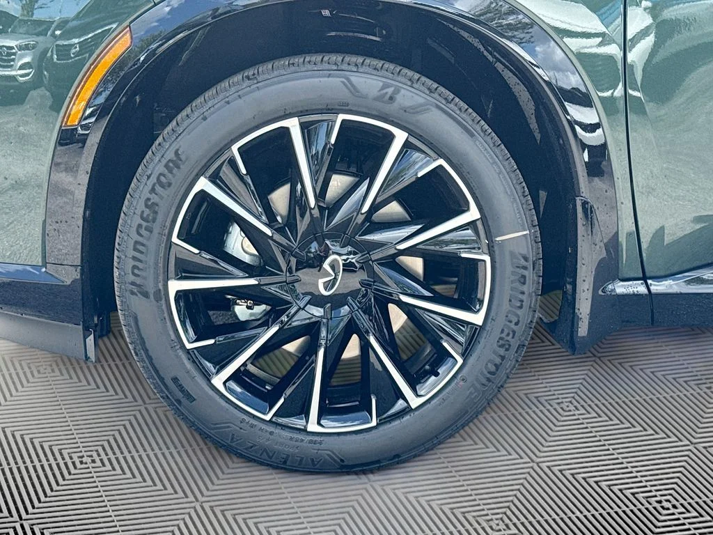 New 2027 DEEP EMERALD INFINITI Autograph AWD image 33