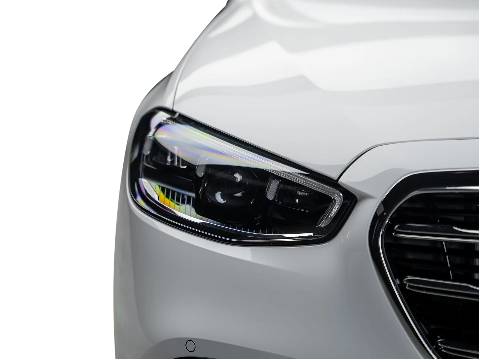 Used 2026 White Mercedes-Benz S 580 image 3