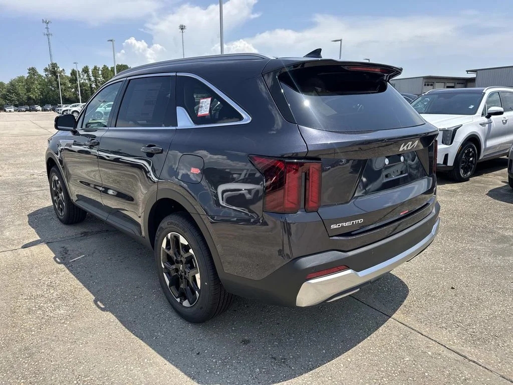 New 2026 Gray Kia S image 4