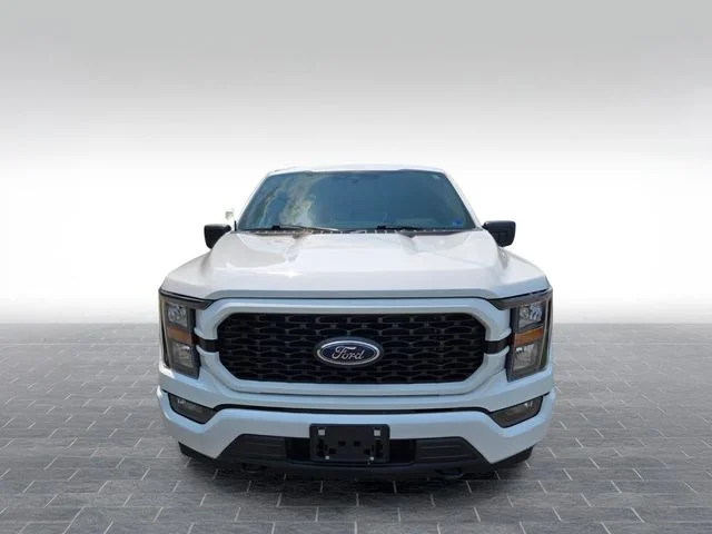 Used 2023 White Ford XL image 2