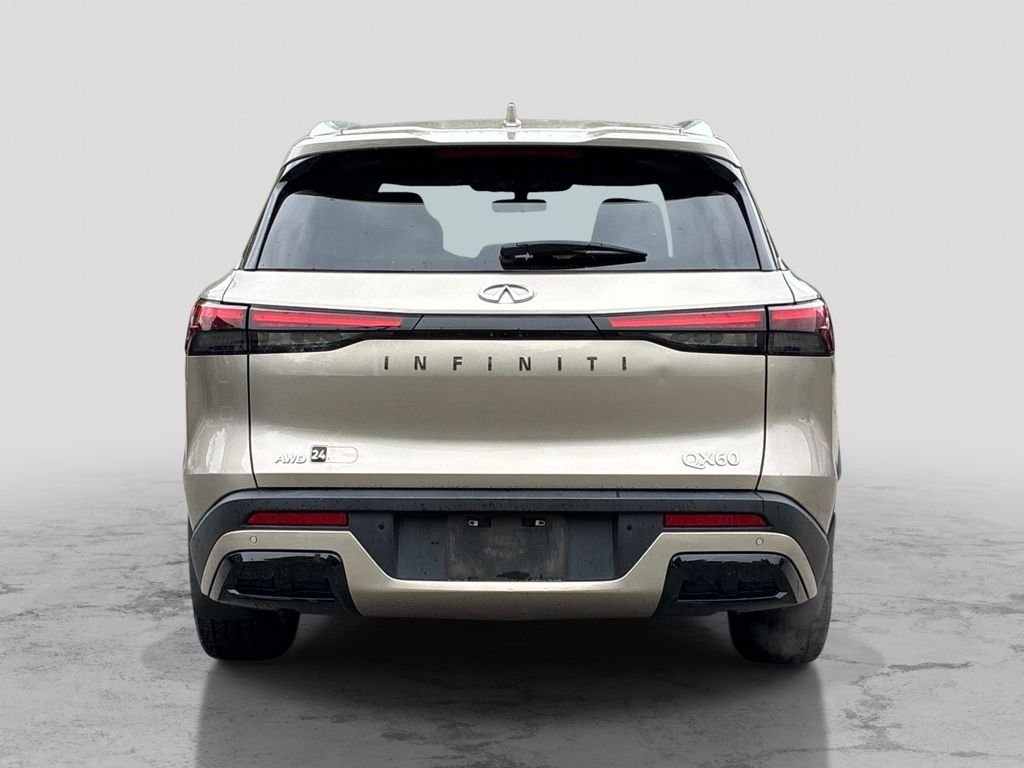Used 2023 Silver INFINITI LUXE image 6