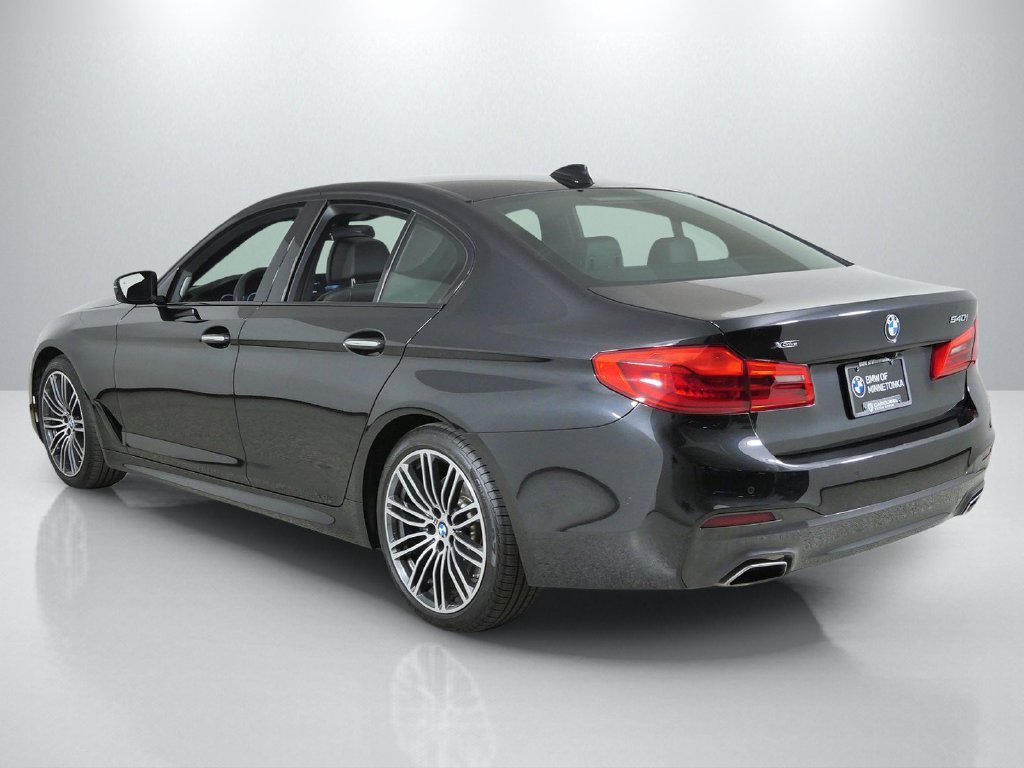 Used 2018 Black Sapphire Metallic BMW 540i xDrive image 15