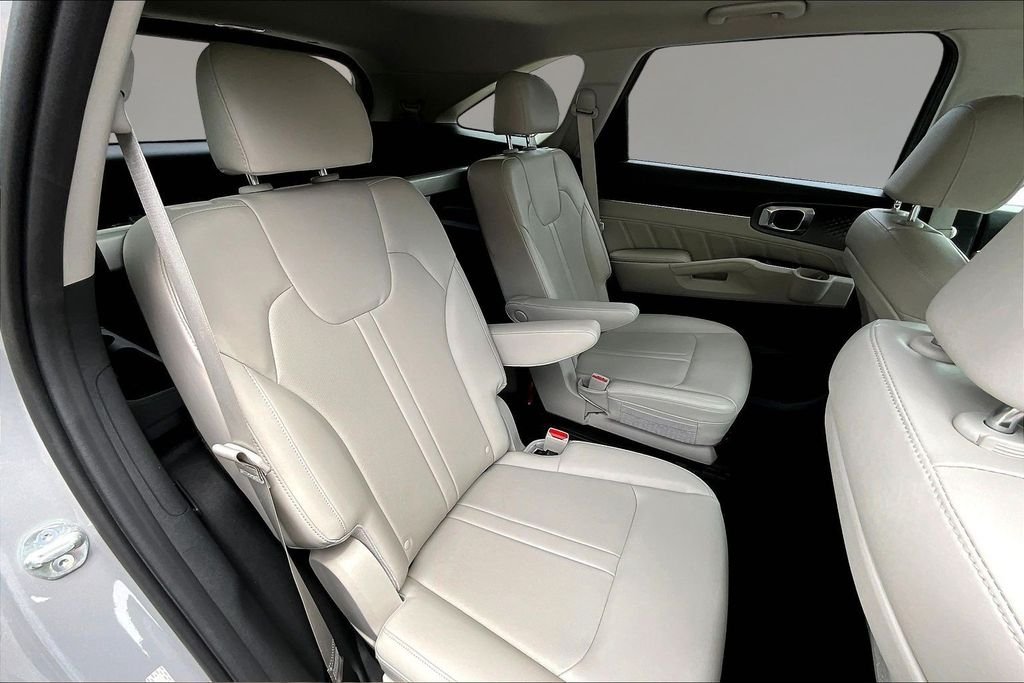 Used 2023 Wolf Gray Kia SX image 24