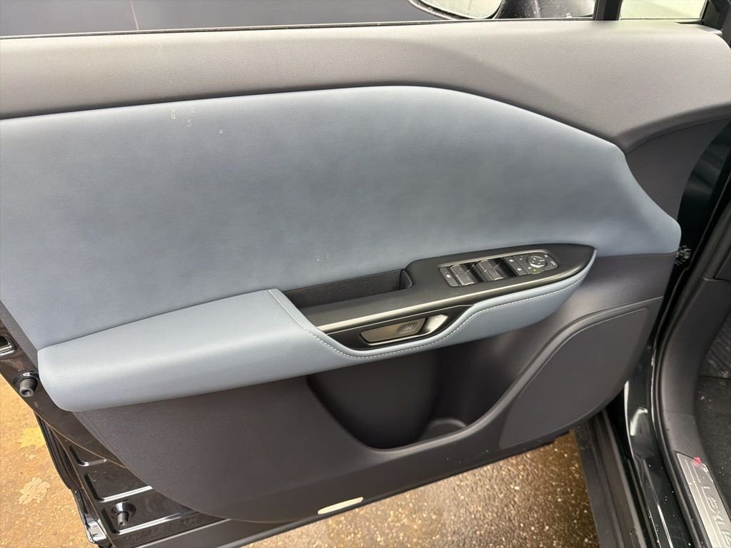 2026 Lexus RZ Premium - Photo 9