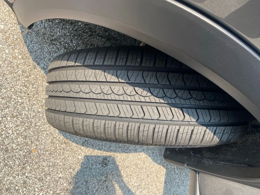 Used 2021 Gray Nissan SV image 26