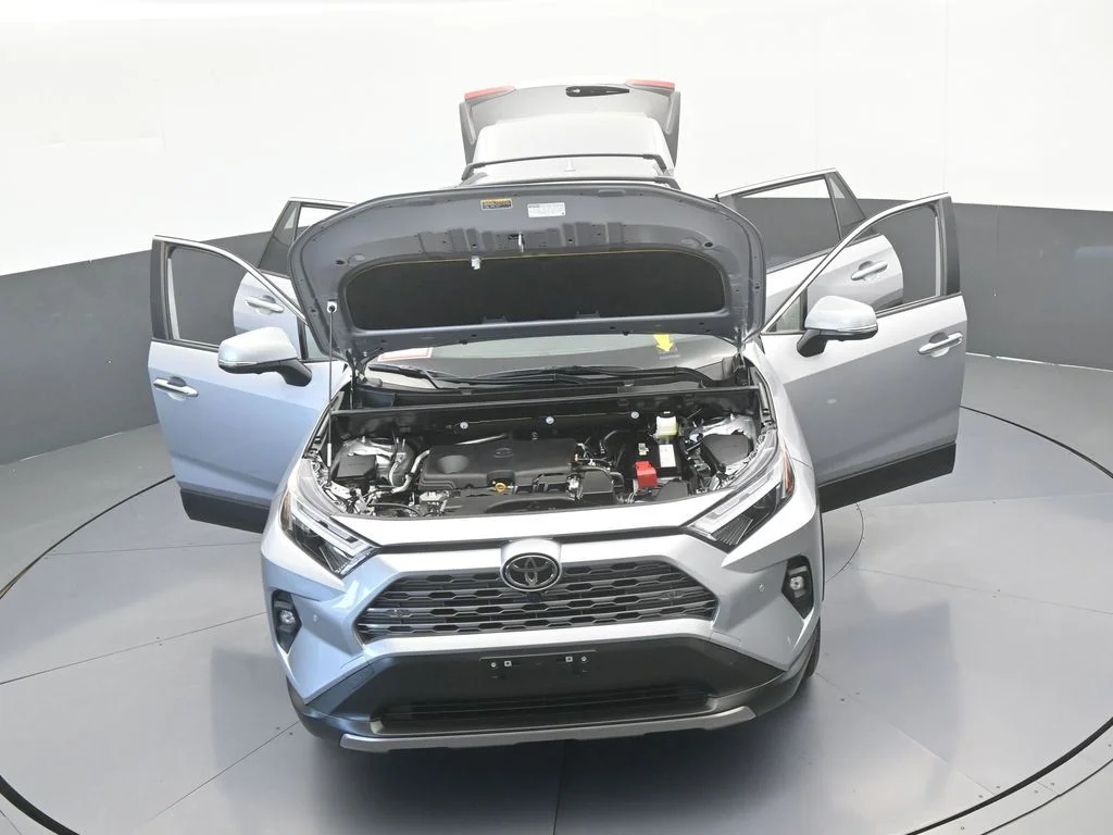 Used 2025 Silver Sky Metallic Toyota Limited image 79