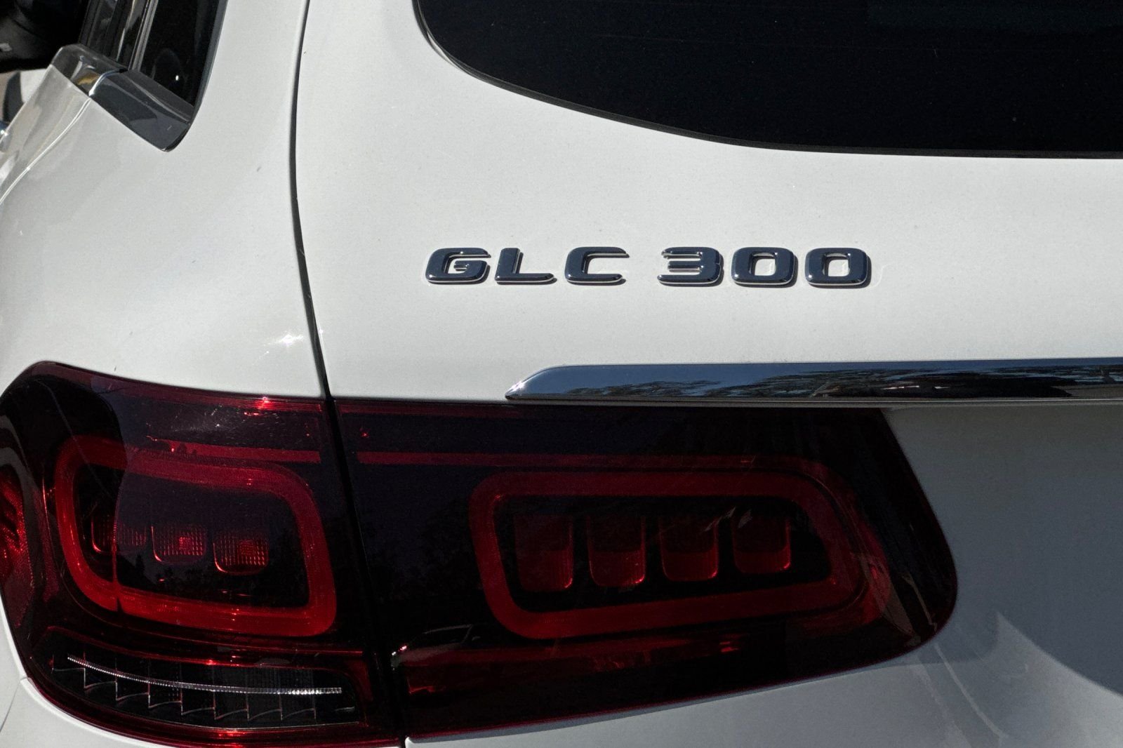 Certified Used 2021 White Mercedes-Benz GLC 300 image 12