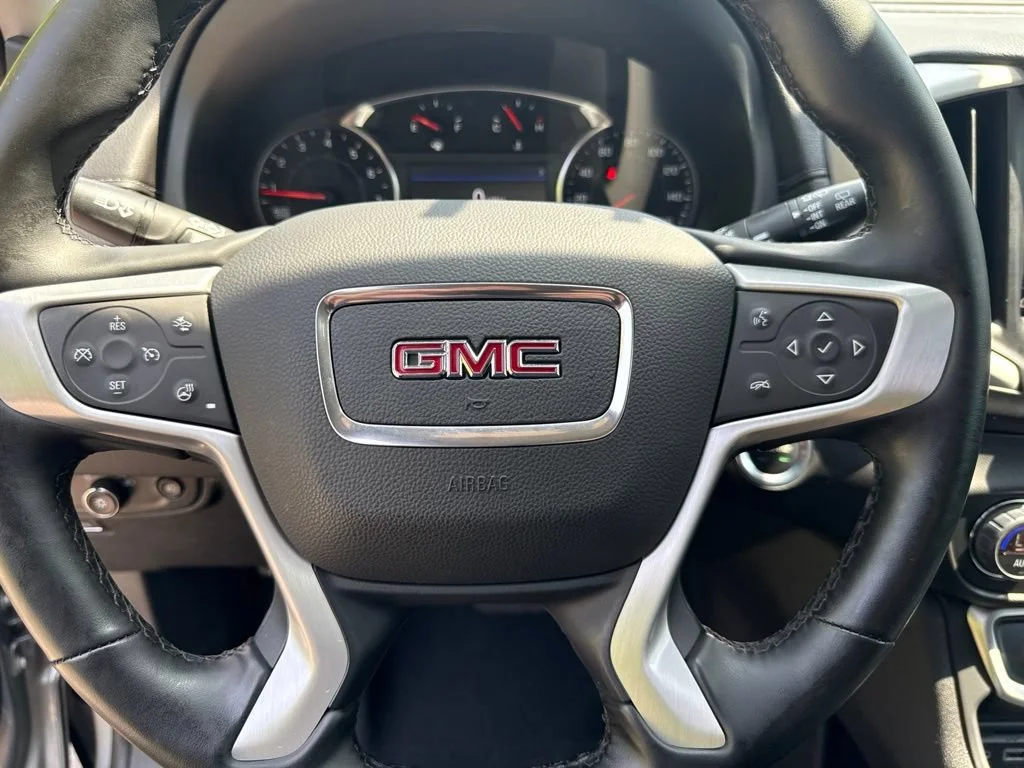 Used 2023 Sterling Metallic GMC SLT image 26
